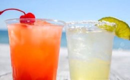 drinks at the beach on 30A